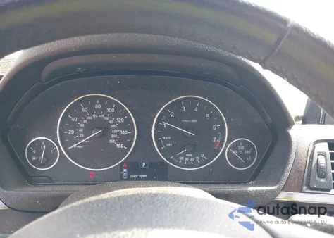 2015 BMW 320I xDrive из США, поврежденный, VIN WBA3C3G51FNT51032